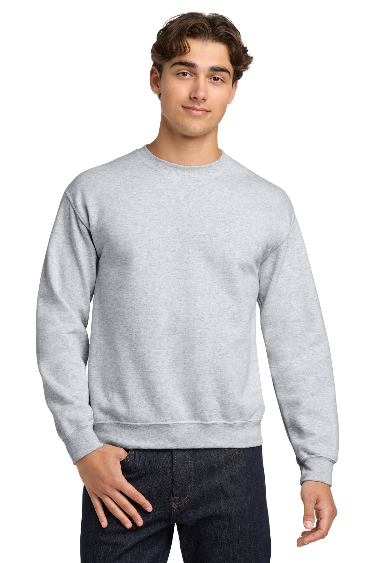 Gildan Heavy Blend Crewneck Sweatshirt. 18000